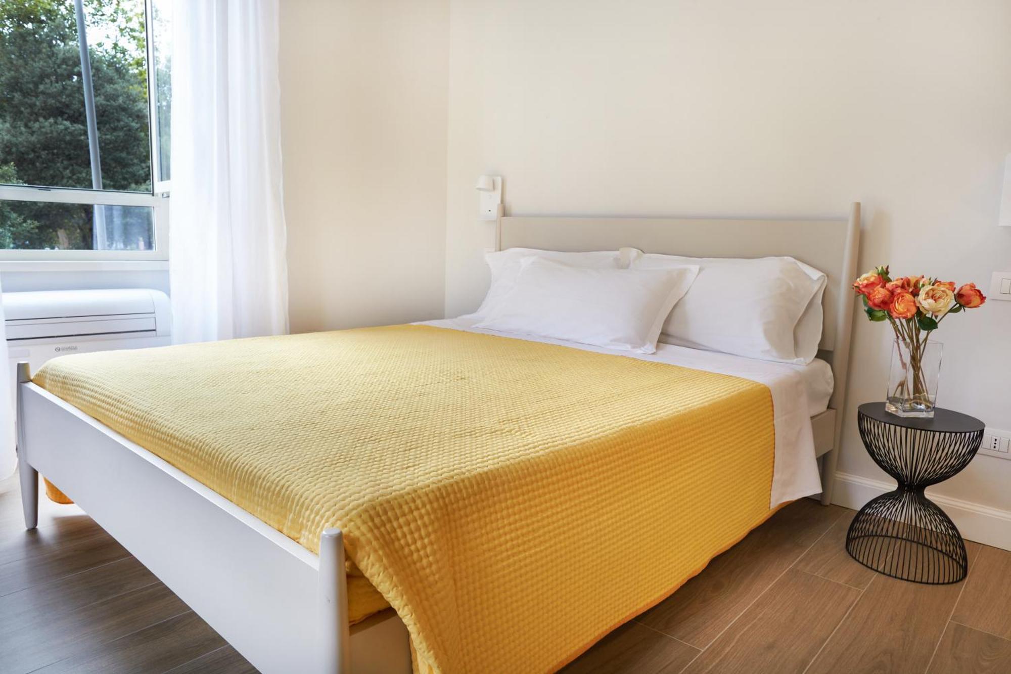Hotel Reyes Roma Eksteriør bilde